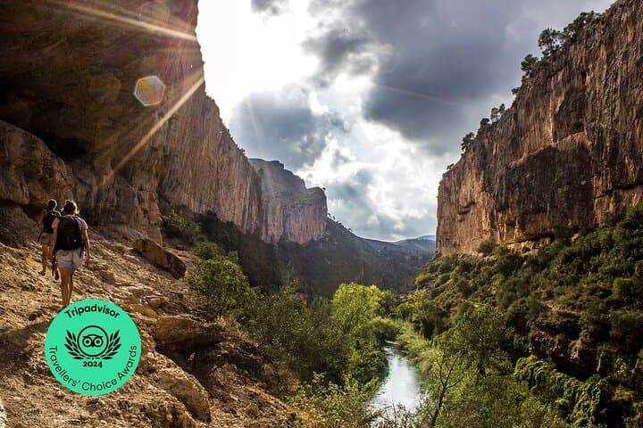 Chulilla Hanging Bridges Hike: Turia Canyon, Charco Azul & Prehistoric Rock Paintings photo 1