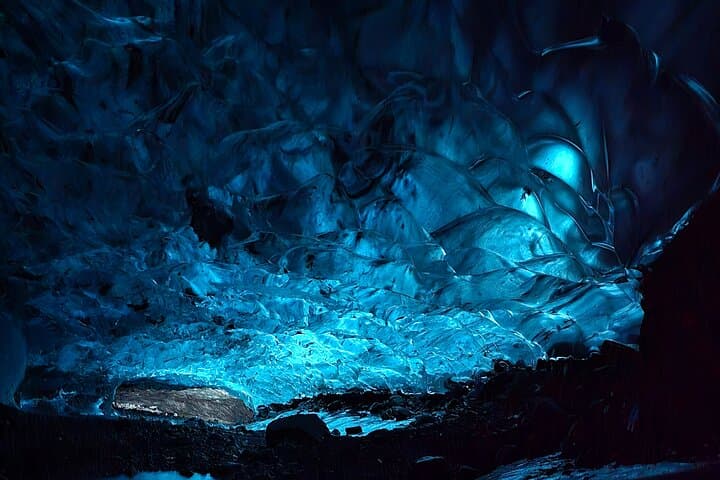 Frozen Wonders: Small-Group Ice Cave Tour at Jökulsárlón