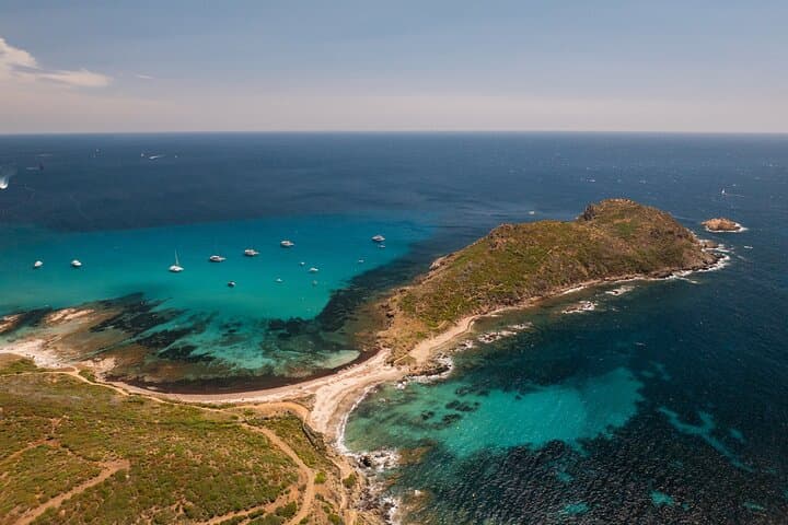Sail to Cap Taillat: Full-Day Catamaran with Lunch from Saint-Raphaël