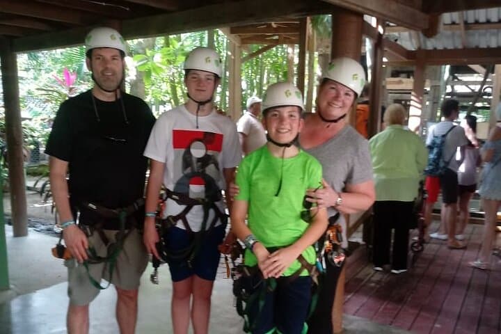 Roatan Mega Combo: Zipline, Sloth Encounters & Barrier Reef Snorkel photo 5