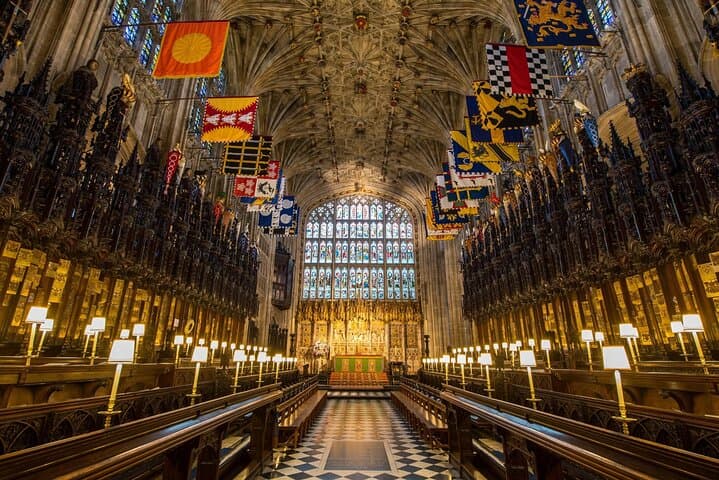 Windsor, Stonehenge and Bath Private Day Tour from London — Castle, Stones & Roman Baths photo 3