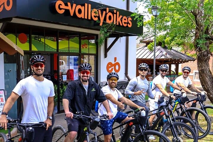 El Valle E-Bike & Canopy Zipline: Private Electric Bike Tour in Panama's Volcanic Crater