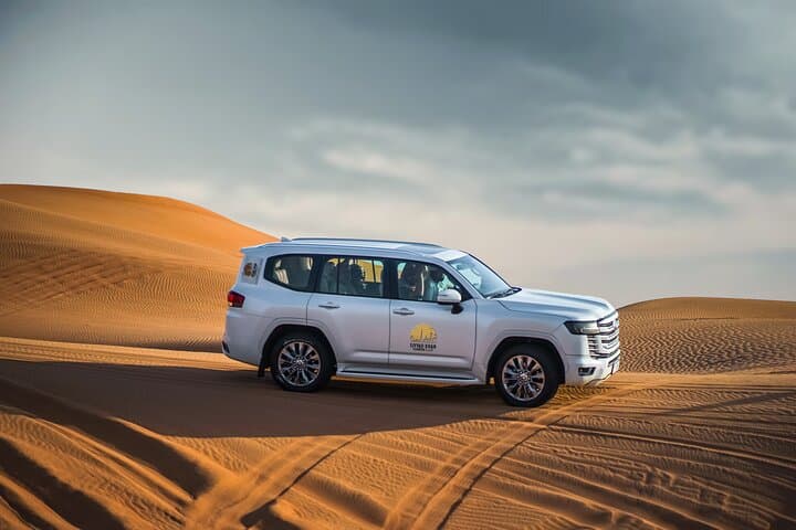 Dubai Red Dune Safari: Evening Dune Bashing, Sandboarding & Bedouin BBQ photo 2