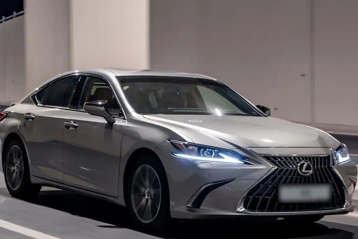 Private Luxury Airport Chauffeur Services in Dubai photo 2