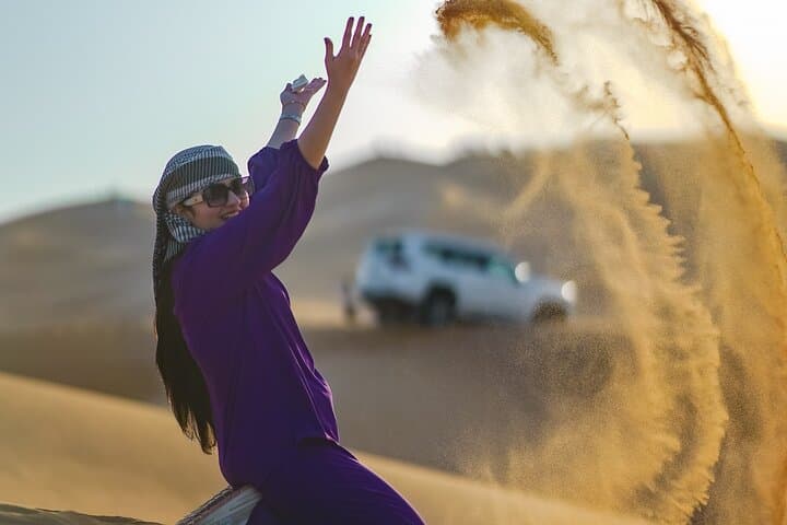 Dubai Red Dune Safari: Evening Dune Bashing, Sandboarding & Bedouin BBQ photo 4