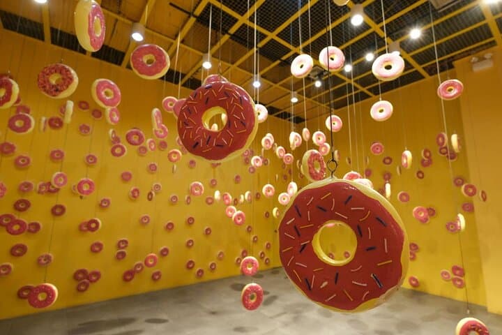 Inside Dubai’s Museum of Candy: Interactive Sweets, Photo Rooms & Private Transfers photo 4