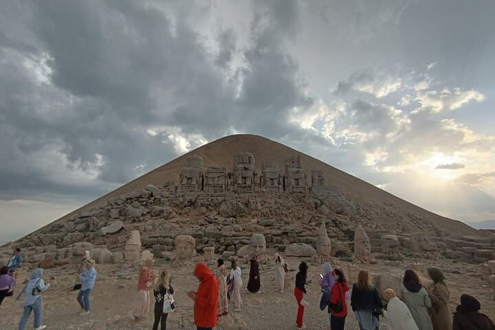 Mount Nemrut Day Tour from Istanbul: Sunrise Statues and Commagene Ruins