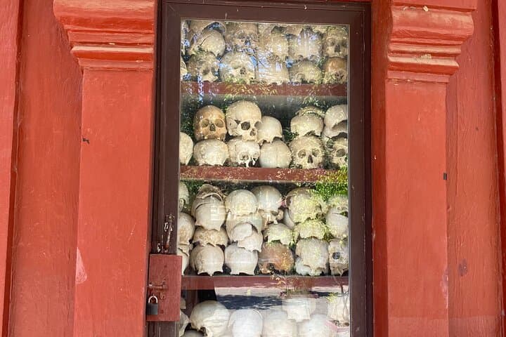Siem Reap Killing Fields & Hidden Gems: Private 4-Hour Tour with English-Speaking Driver