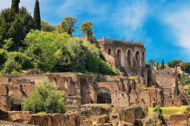 Colosseum Arena Exclusive Audio Tour: Skip-the-Line Colosseum, Forum & Palatine photo 4