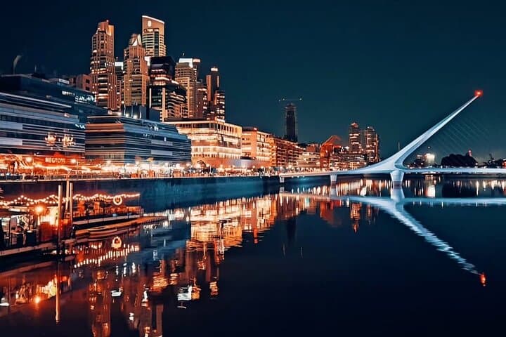 Buenos Aires Night Tour: Private After-Dark City Experience with Local Guide photo 3