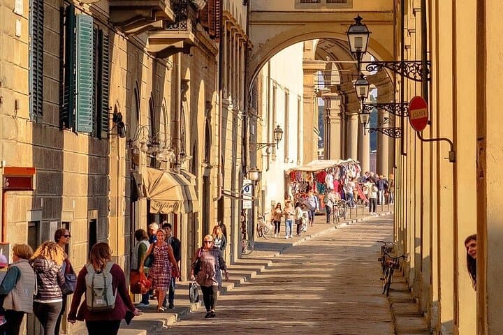 Florence Bites & Stories: Guided Food & History Walking Tour in the Historic Centre photo 5