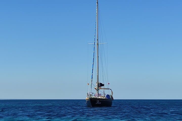 Plemmirio Sailing and Snorkeling Adventure: Explore Sicily’s Marine Protected Area from Ortigia photo 2