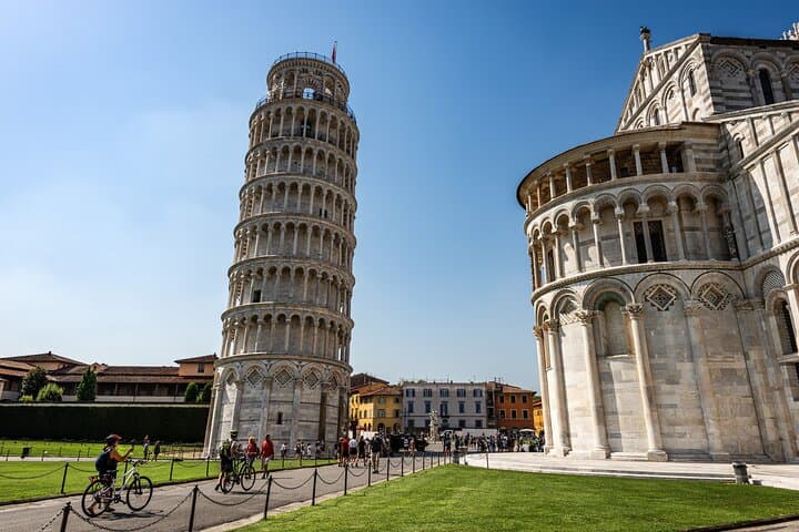 Lucca to Pisa Private E-Bike Tour — Wall Rides, Park Picnic & the Leaning Tower