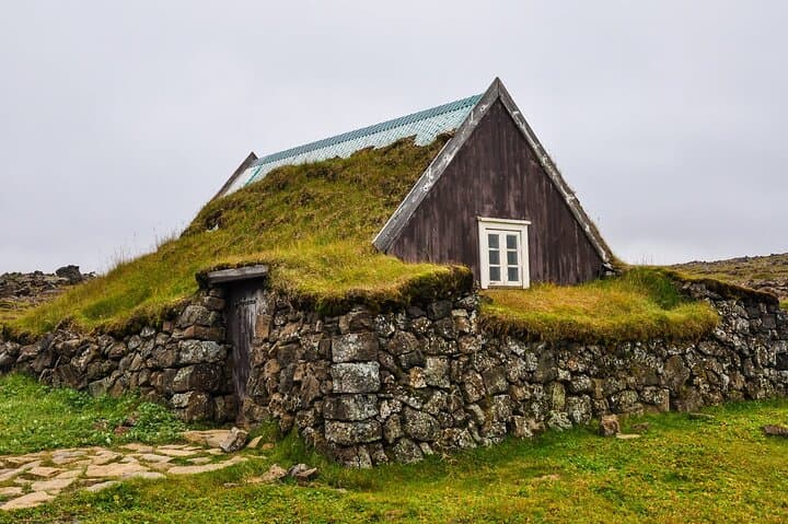Hut-to-Hut Hiking Iceland's Ancient Highlands: 6-Day Mountain-Hut Trek photo 3