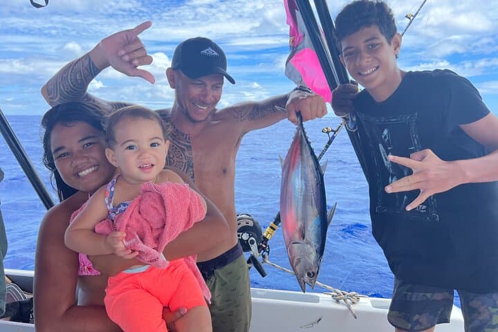 Moorea VIP Fishing Charter: Private Day Trip with Catch-to-Table Lunch photo 4