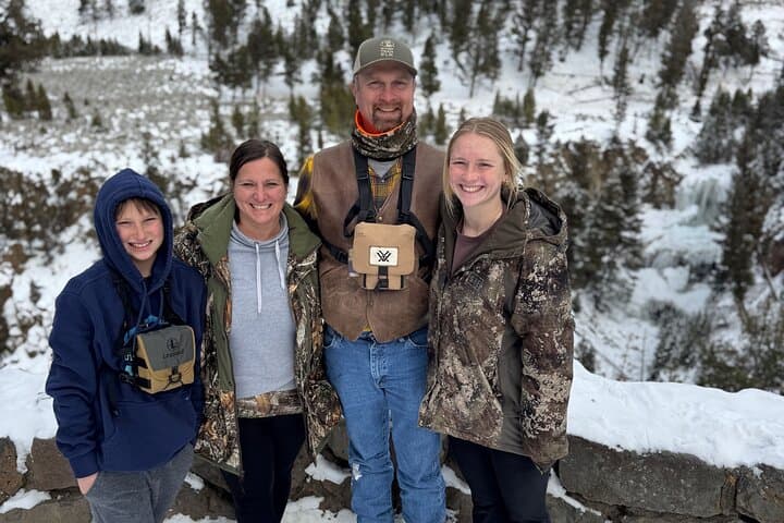 Exploring Yellowstone’s Winter Wildlife: A Private Safari from Bozeman to Lamar Valley photo 5