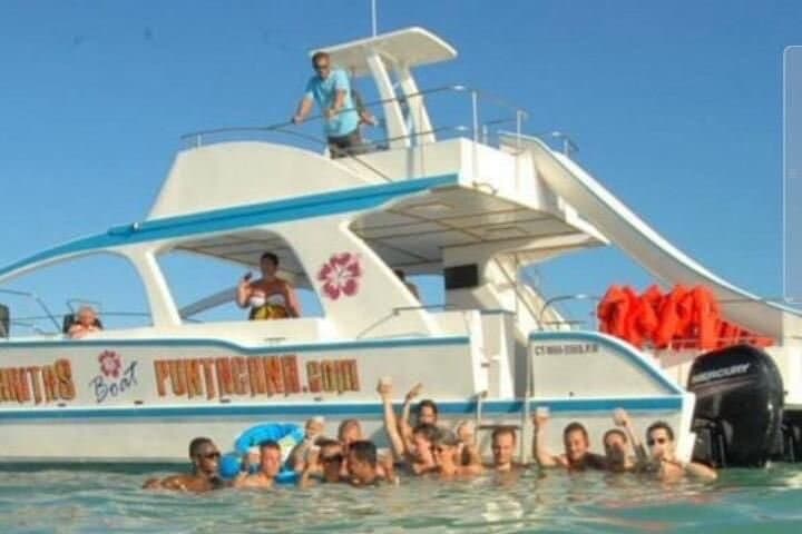 Punta Cana Party Boat: Snorkel, Open Bar & Natural Pool Cruise photo 2