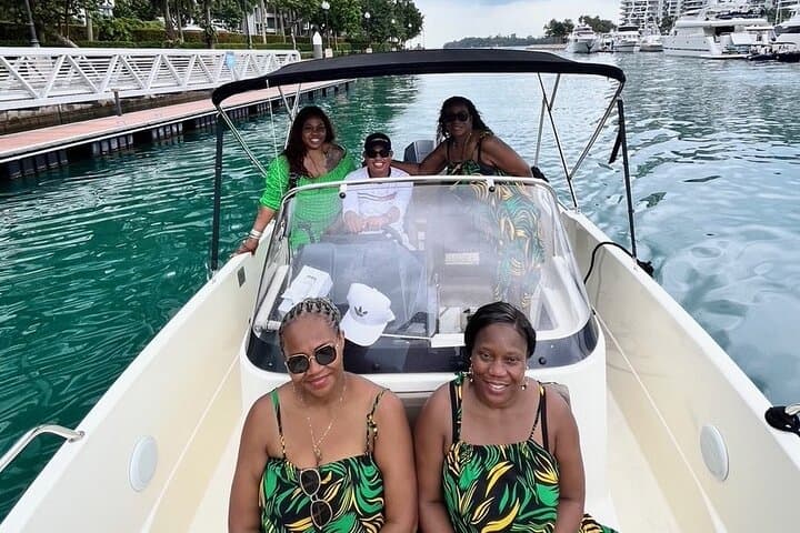 Kusu Island Speedboat Heritage Tour from Sentosa Cove photo 2