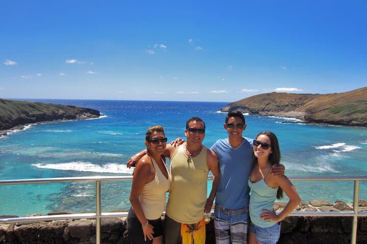 Private Secret Spots Tour on Oahu, Hawaii — Custom Island Drive photo 3