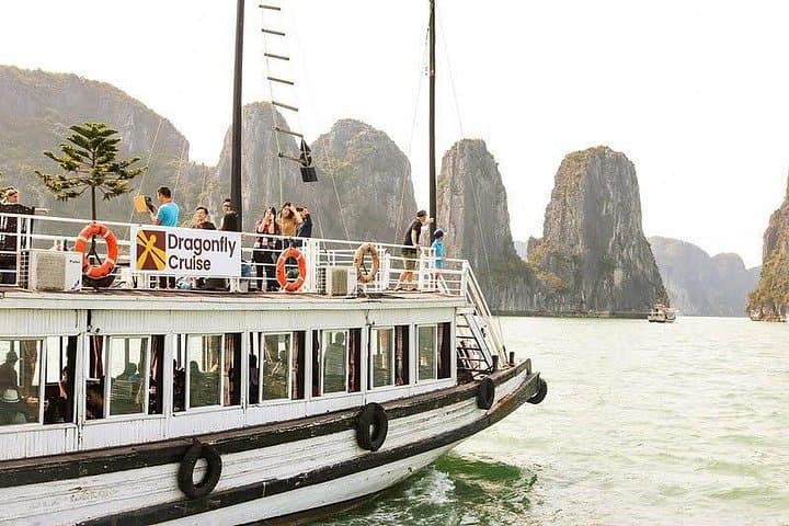 Ha Long Bay Day Cruise: Kayaking, Thien Cung Cave & Seafood Lunch from Hanoi photo 3