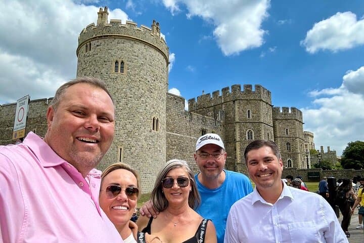 Private Windsor Castle Car Tour with Chauffeur — Self-Guided Royal Visit (6 hours) photo 4