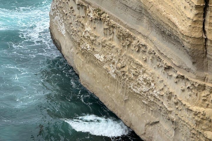 Private Luxury Great Ocean Road Tour to the Twelve Apostles — Full-Day Coastal Experience photo 4