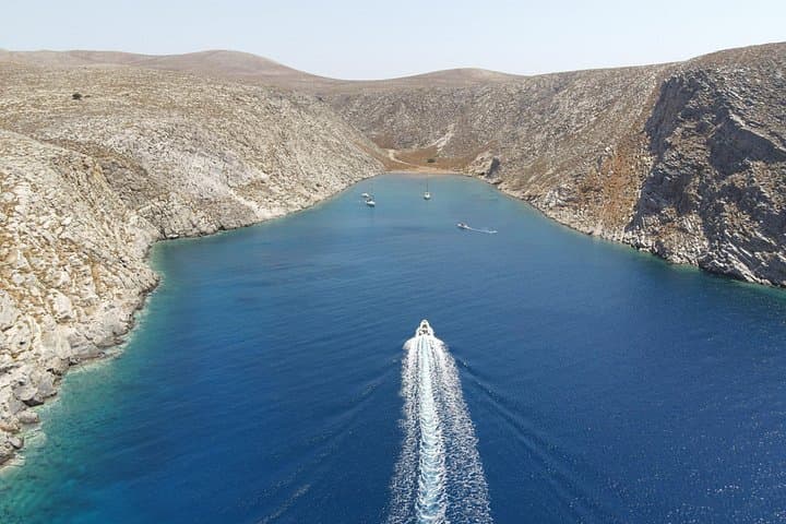 Private Snorkeling Boat Trip from Heraklion — Hidden Reefs & Underwater Ruins photo 6