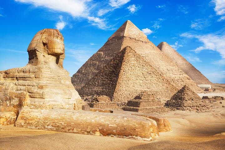 Classic Cairo Day Trip: Pyramids, Sphinx & Egyptian Museum from Alexandria Port photo 4