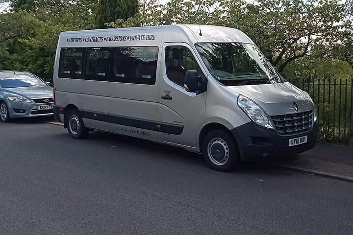 Cotswolds Day Trip from London: Burford, Bibury & Windrush by Luxurious Mini-Bus
