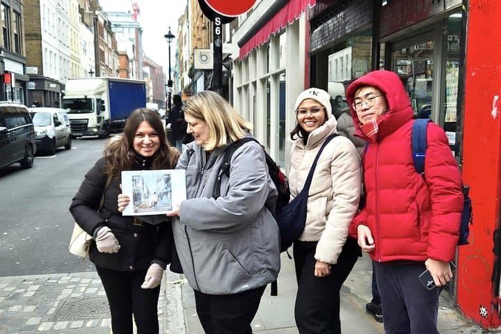 Walk Taylor Swift's London Boy: Piccadilly, Soho & Chinatown Tour photo 4