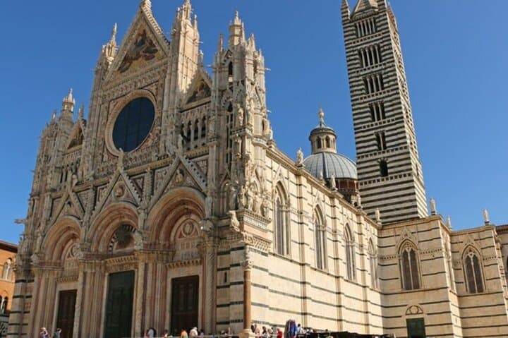 Full-Day Siena, San Gimignano & Chianti Private Tour from Cortona: Wine, Towers & Medieval Streets