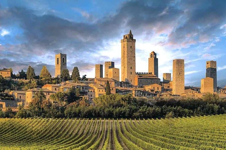 Full-Day Siena, San Gimignano & Chianti Private Tour from Cortona: Wine, Towers & Medieval Streets photo 3