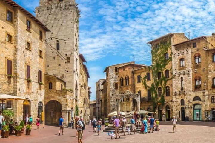 Full-Day Siena, San Gimignano & Chianti Private Tour from Cortona: Wine, Towers & Medieval Streets photo 4