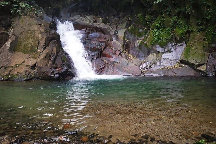 Explore Antón Valley: El Nispero Botanical Garden, Waterfalls & Hot Springs Day Tour photo 2