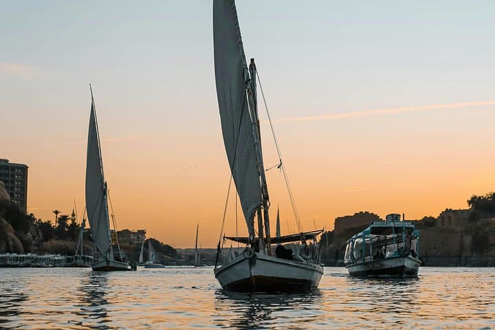 Private Giza Pyramids Tour and Felucca Ride on the Nile photo 3