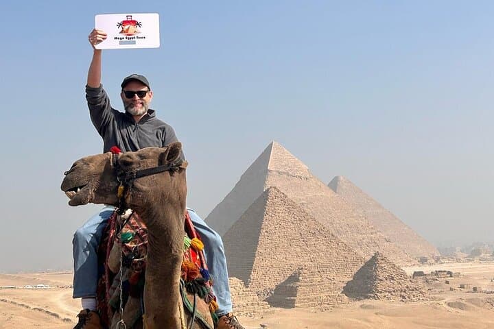 Half-Day Guided Tour: Pyramids of Giza, Sphinx & Lunch photo 3