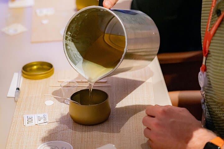 Hands-On Candle-Making Workshop in Long Island City: Create Custom Scents and Luxury Candles photo 4