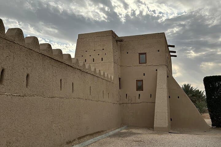 Al Ain Fortresses & Heritage Tour: Oases, Forts, and Jebel Hafeet photo 3
