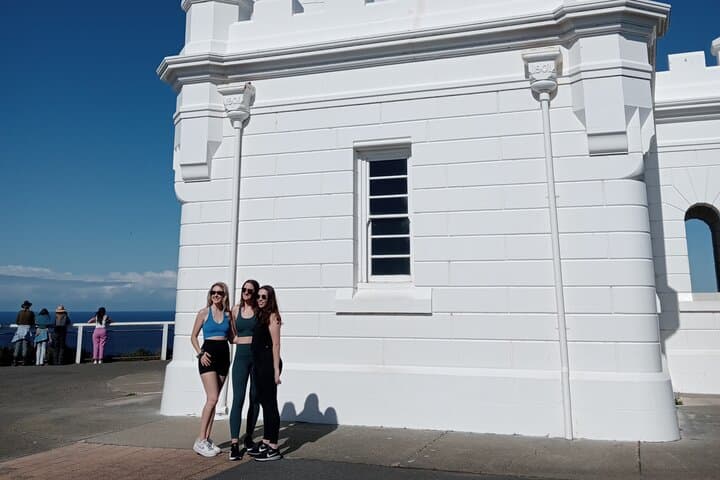 Byron Bay and Burleigh Heads Private Day Tour from Brisbane — Lighthouse, Farm & Beaches photo 5
