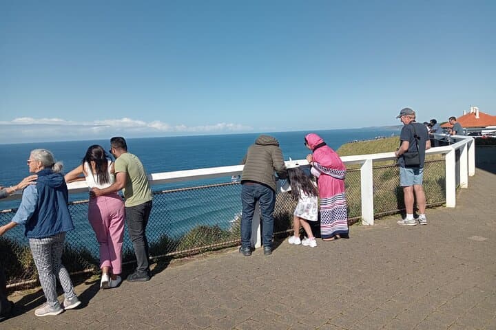 Byron Bay and Burleigh Heads Private Day Tour from Brisbane — Lighthouse, Farm & Beaches photo 6