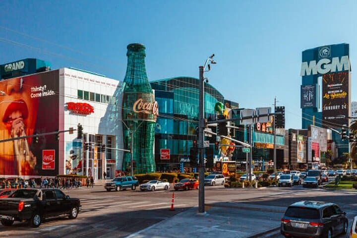 3-Day Grand Canyon West Rim, Hoover Dam & Las Vegas Tour from Los Angeles