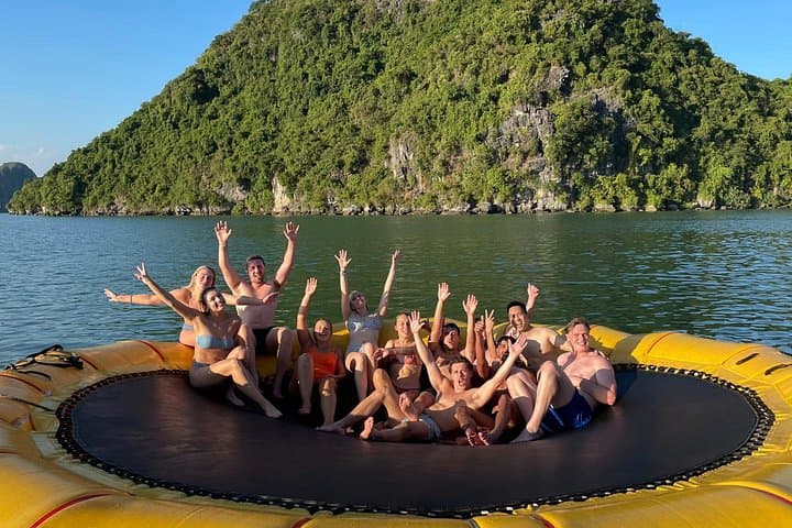 Oasis Bay Party Cruise: 2-Day Halong Bay Overnight from Hanoi
