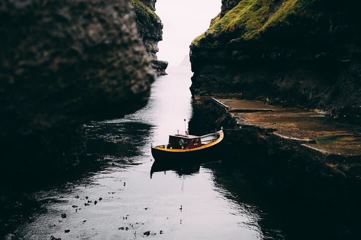 Private Faroe Islands Highlights Tour: Saksun, Tjørnuvík & Gjógv