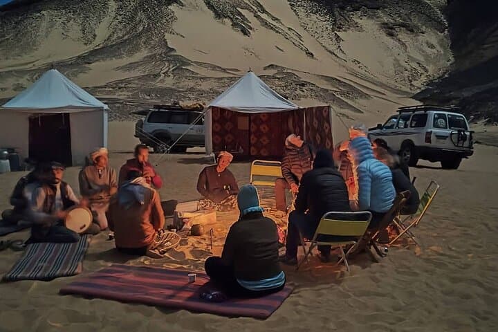 White Desert and Bahariya Oasis Overnight Safari from Cairo