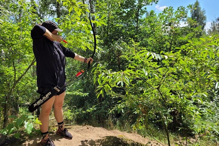 3D Archery Course in Saxony: Guided Forest Archery Experience photo 4