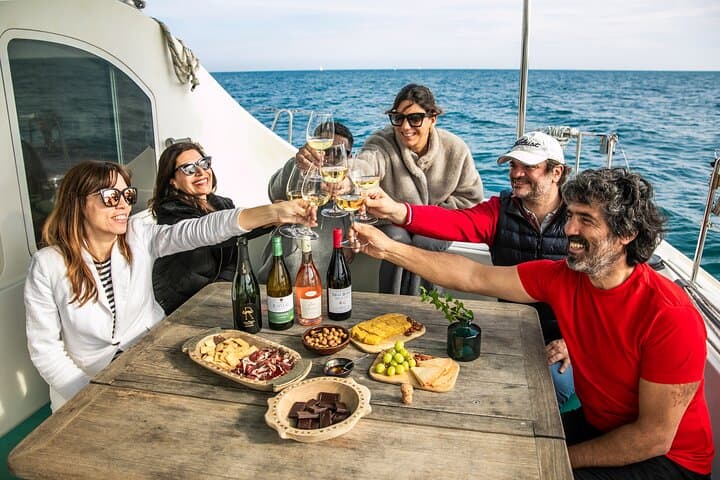 Private Barcelona Catamaran Wine Tasting & Tapas Cruise