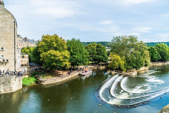 Explore Bath in 90 Minutes with a Local: Private Walking Tour of Bath's Highlights photo 5