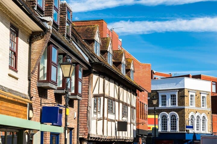 Explore Windsor with a Local: 60‑Minute Private Walking Tour photo 5