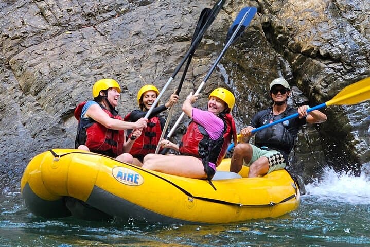 Chorro Rafting: Class III–IV Whitewater on the Naranjo River from Dominical, Costa Rica photo 4