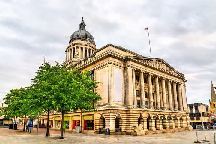 Nottingham in 60 Minutes: Private Walking Tour with a Local Guide photo 4